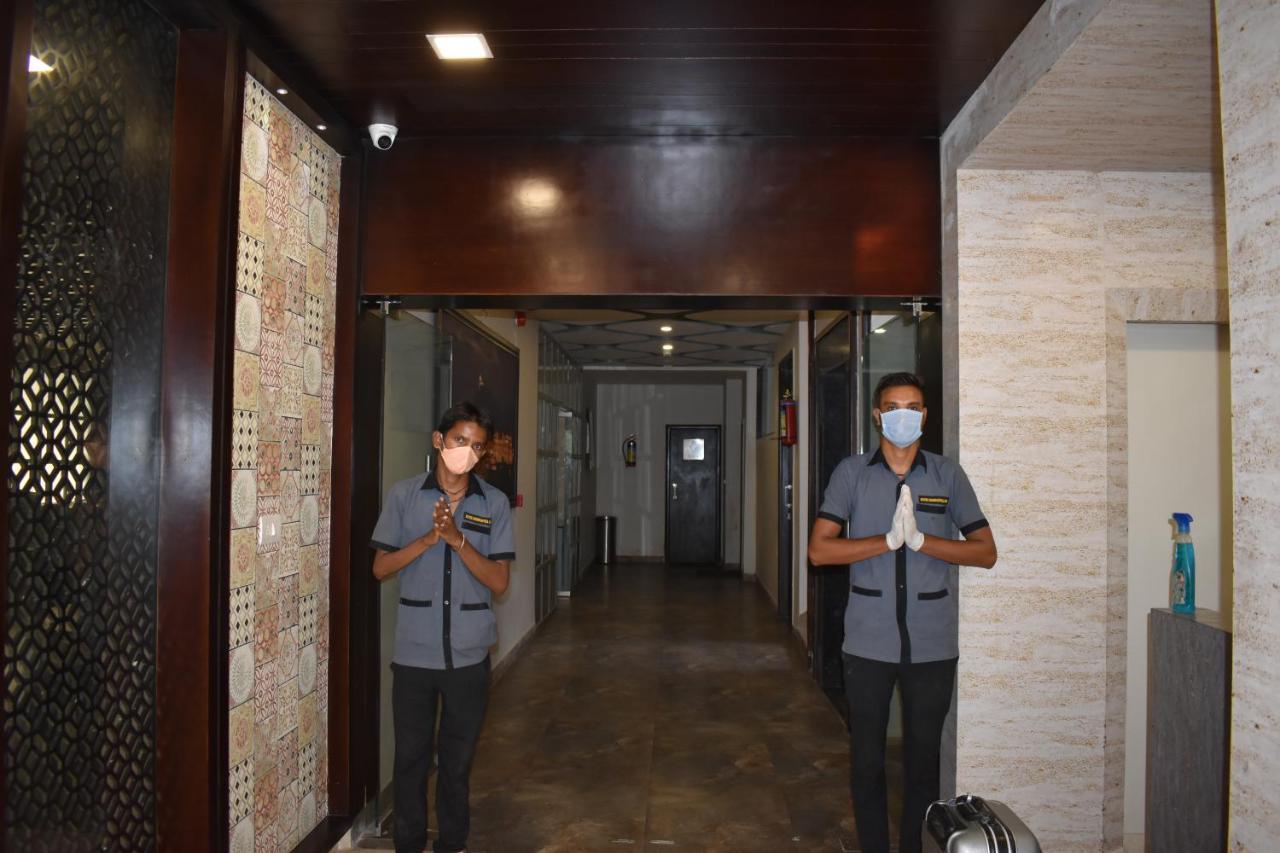 Hotel Siddhartha Inn Удайпур Екстериор снимка