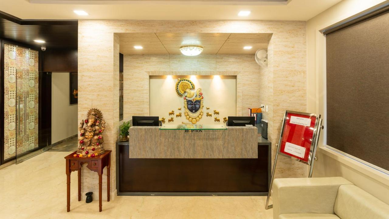 Hotel Siddhartha Inn Удайпур Екстериор снимка