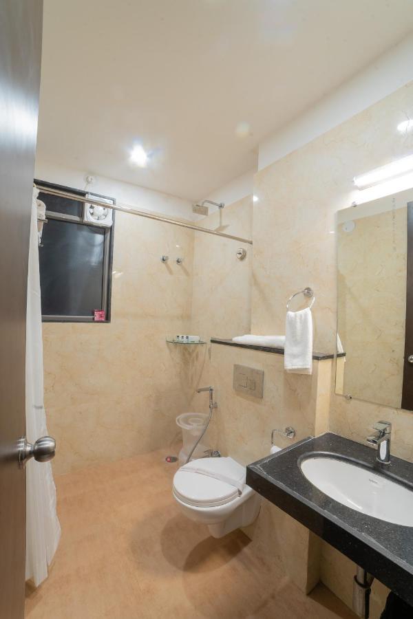 Hotel Siddhartha Inn Удайпур Екстериор снимка