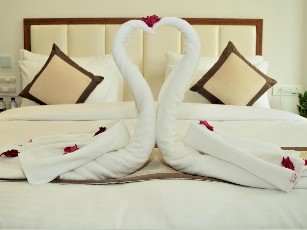 Hotel Siddhartha Inn Удайпур Екстериор снимка