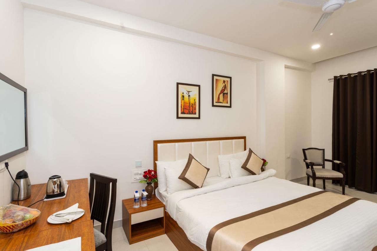 Hotel Siddhartha Inn Удайпур Екстериор снимка